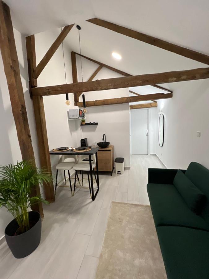 Suites Chic Herencia Luaran gambar